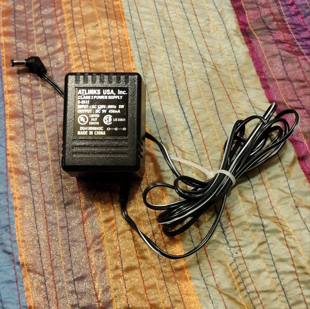 ATLINKS USA Class 2 Power Supply Model # 5-2512. ( OUTPUT 9V ) - Picture 1 of 4